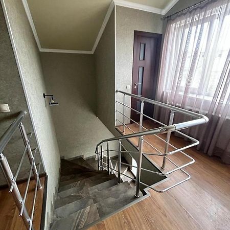 Комнаты У Айрин Apartamento Vanadzor Exterior foto